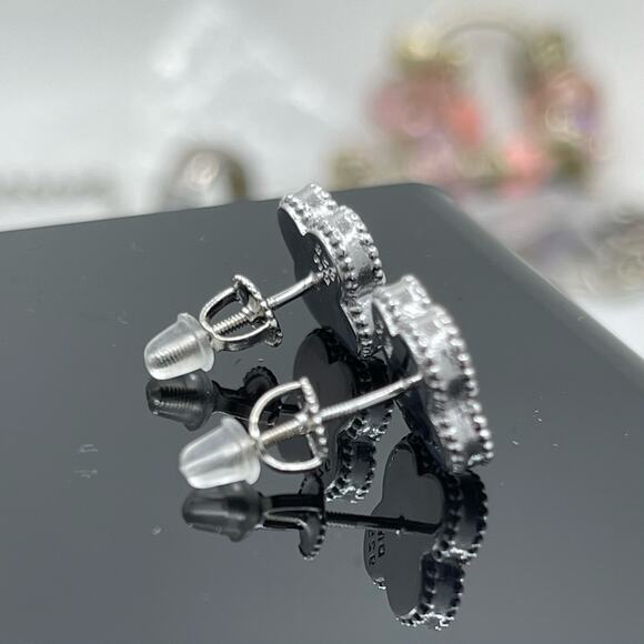 Green Onyx Flower Stud Earrings 925 Sterling Silver Screw Back Posts - Picture 6 of 9